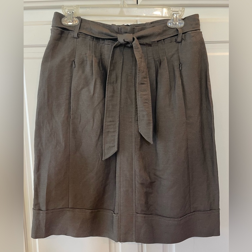 Linen blend Darjoni pleated and belted skirt, size 6